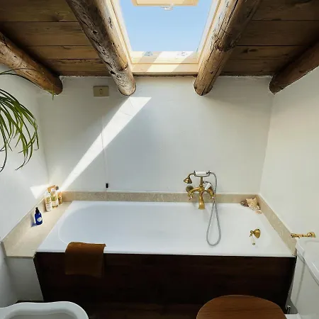 Apartment Cozy Wooden Attic With Panoramic Views Botticino Sera
