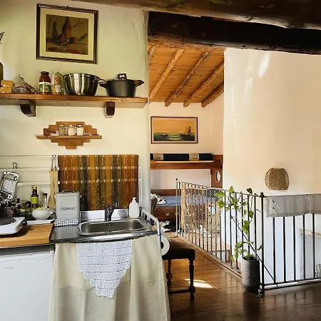 Apartment Cozy Wooden Attic With Panoramic Views *